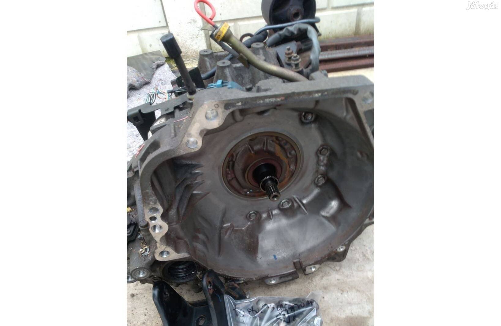 Suzuki Swift 1-3-1.5 vvti automata megmaradt alkatrészei