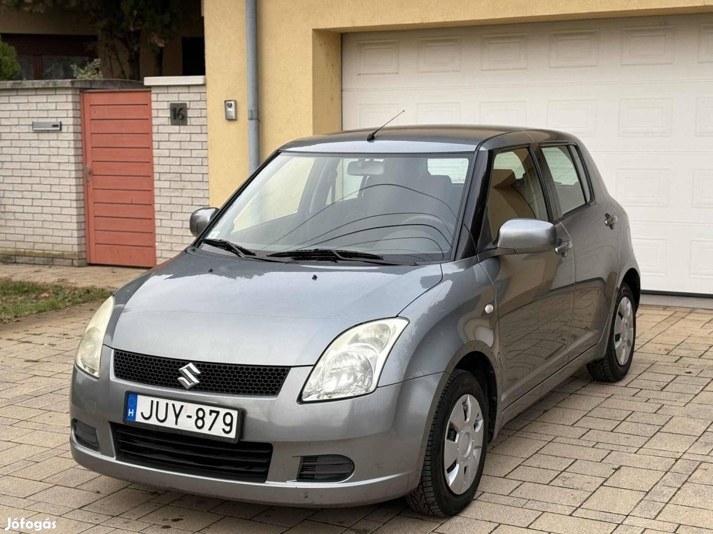 Suzuki Swift 1.3 GLX CD Első Gazdás Megkímélt Á...