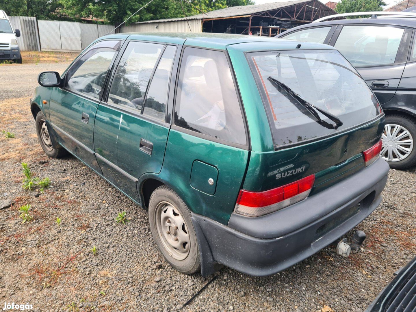 Suzuki Swift 1.3 alkatrészei eladóak