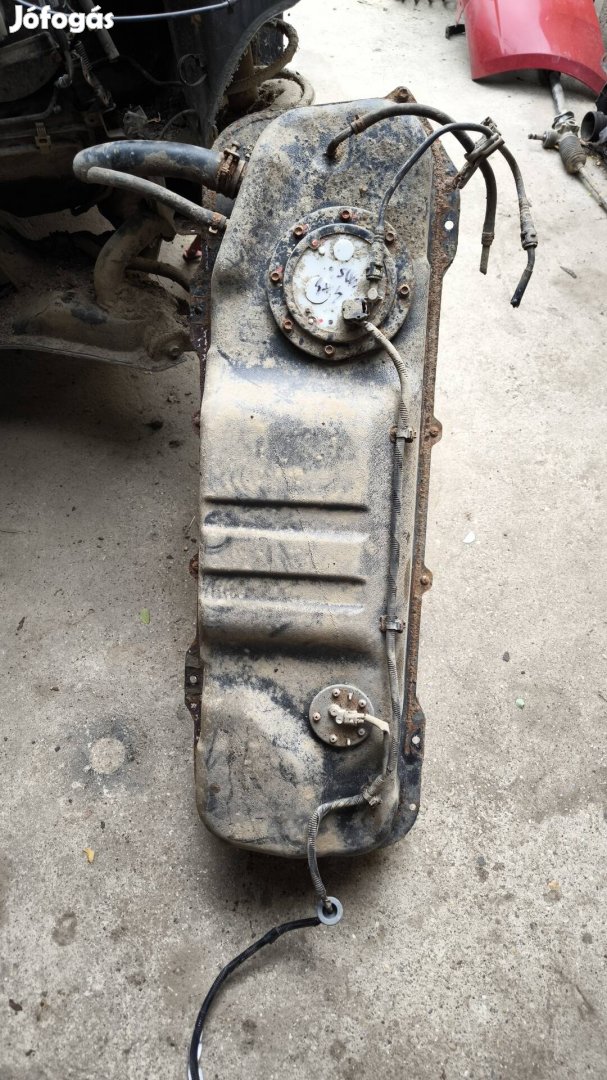 Suzuki Swift 2005- 4x4 4wd tank és AC üzemanyag szivattyú összkerekes 
