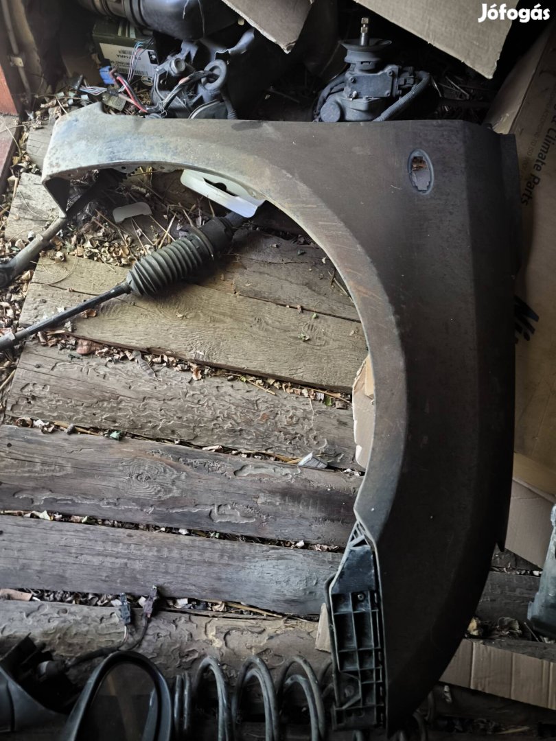 Suzuki Swift 2005- Jobb első sárvédő utángyártott 