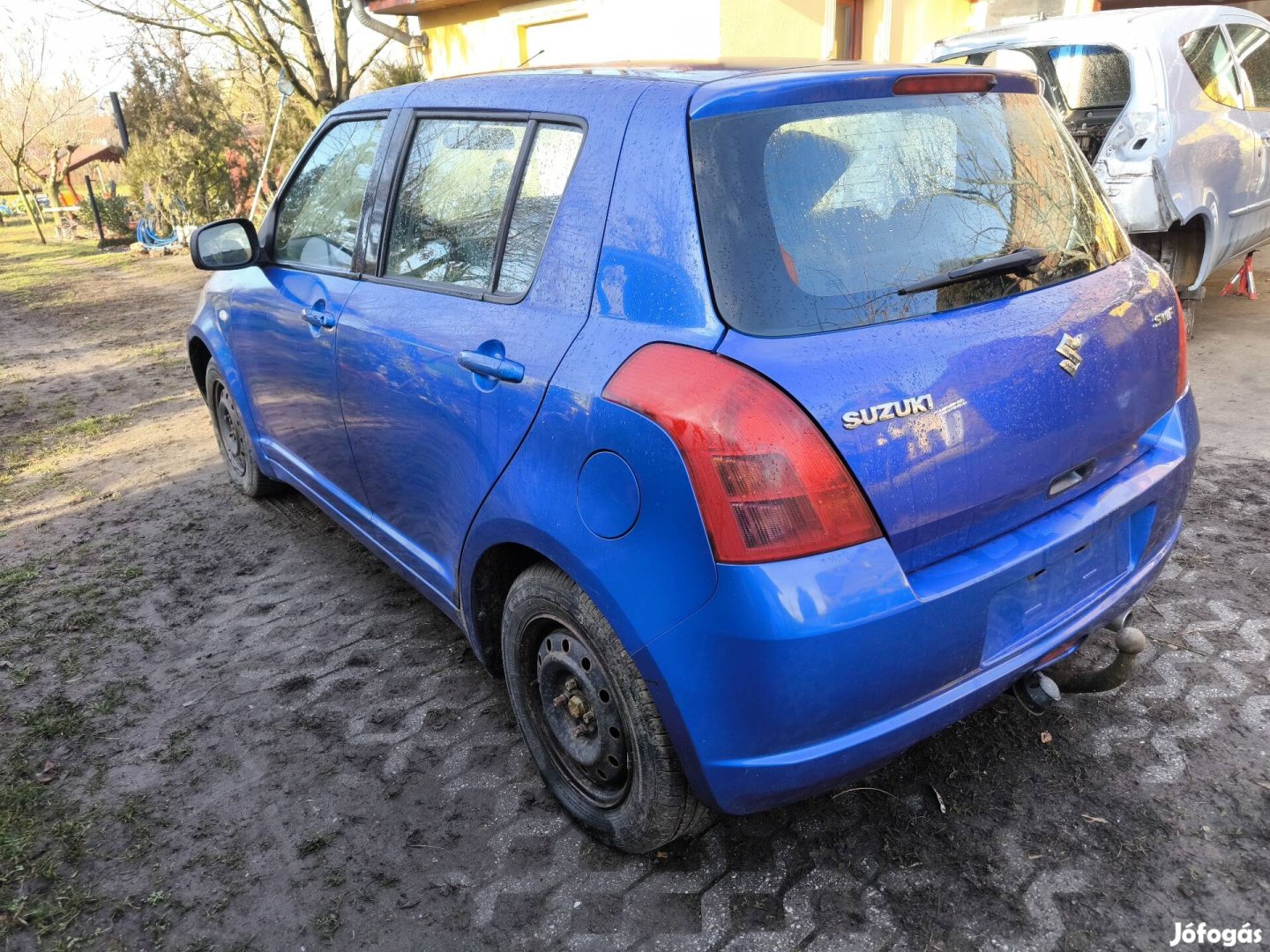 Suzuki Swift 2005 től bal és jobb hátsó lámpa 