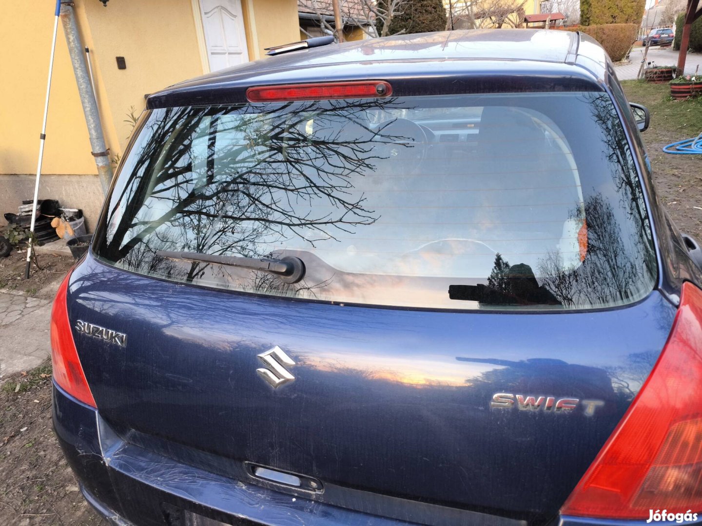 Suzuki Swift 2005 től csomagtér ajtó 