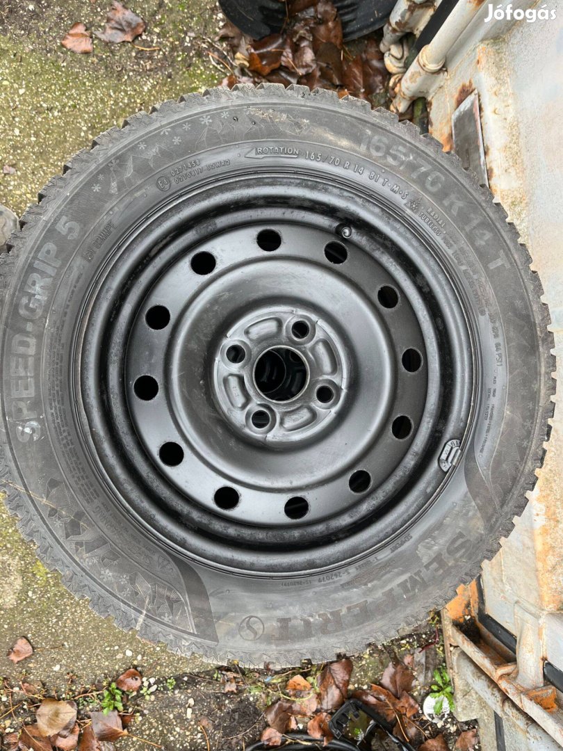 Suzuki Swift 2,komplett, szerelt téli kerék garnitúra 165/70 R14