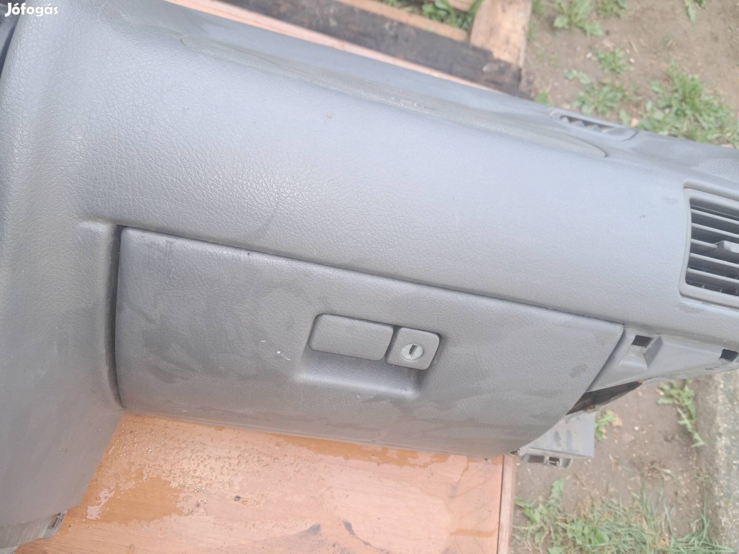 Suzuki Swift 2 komplett műszerfal