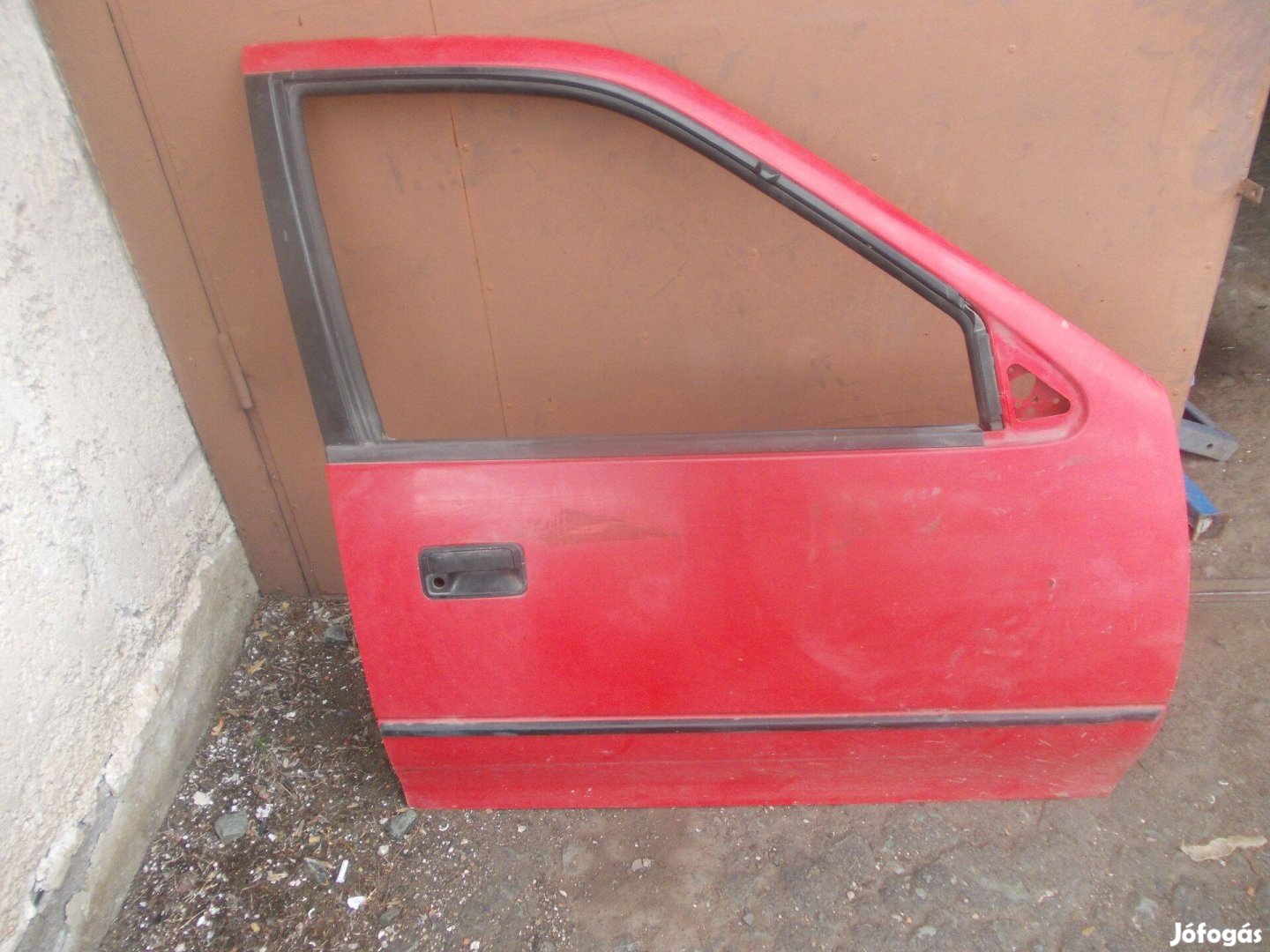 Suzuki Swift 4-5 ajtós jobb első piros ajtó 1989-2003