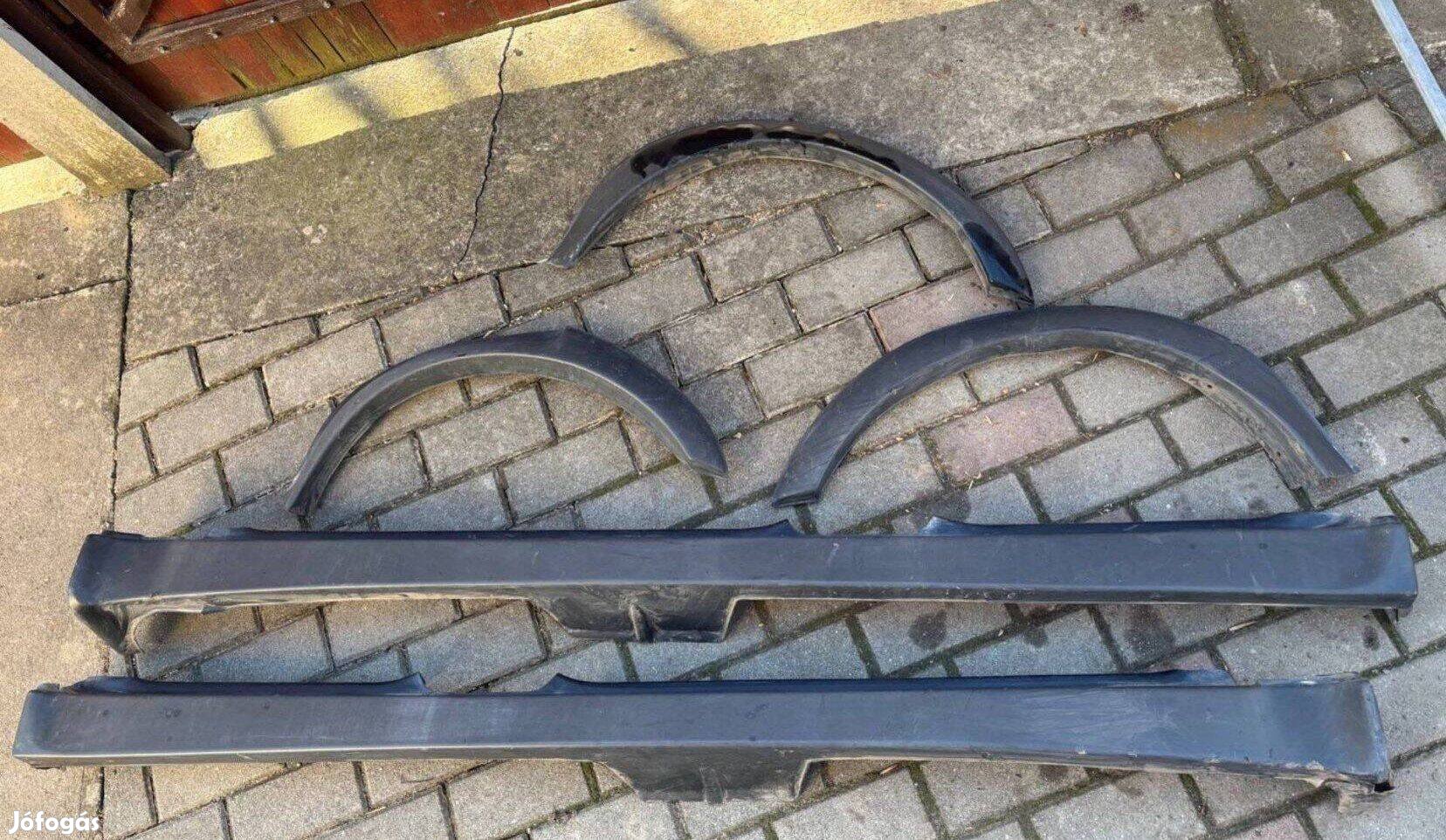 Suzuki Swift 5 ajtós gyári szélesítés küszöbspoiler
