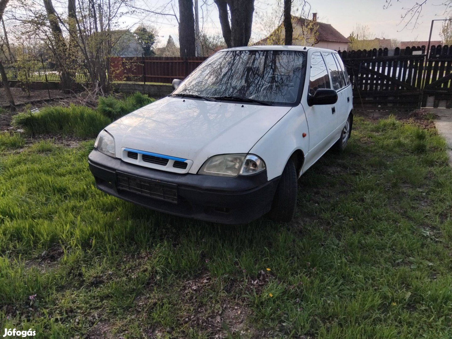 Suzuki Swift Alkatrész szőnyeg eladó futárral Kovácskárolyrészére!!