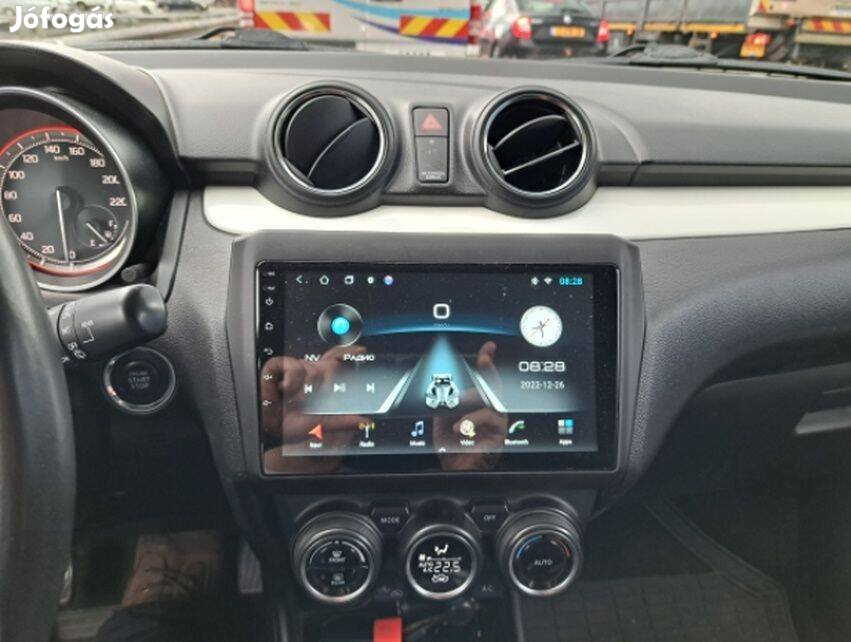 Suzuki Swift Carplay Multimédia Android GPS Rádió Tolatókamerával