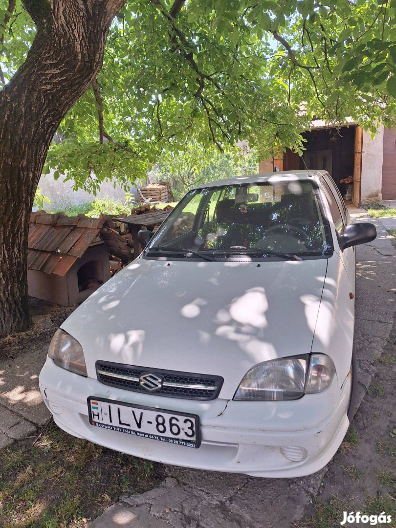 Suzuki Swift Eger mellett