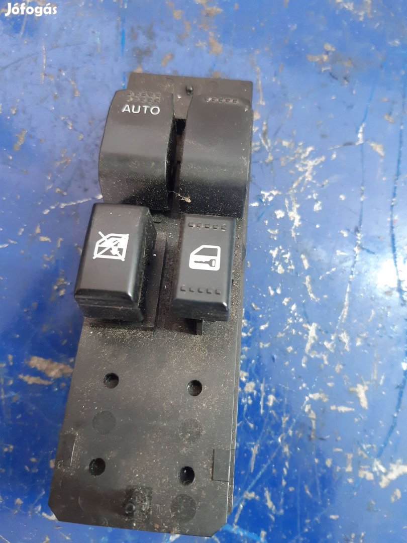 Suzuki Swift III 04-10 Bal Első Ablakemelő + Központizár Kapcsoló