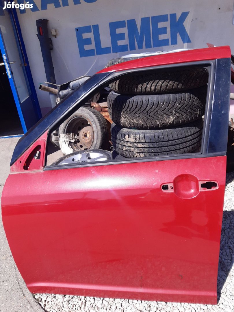 Suzuki Swift III 04-10 Bal Első Ajtó
