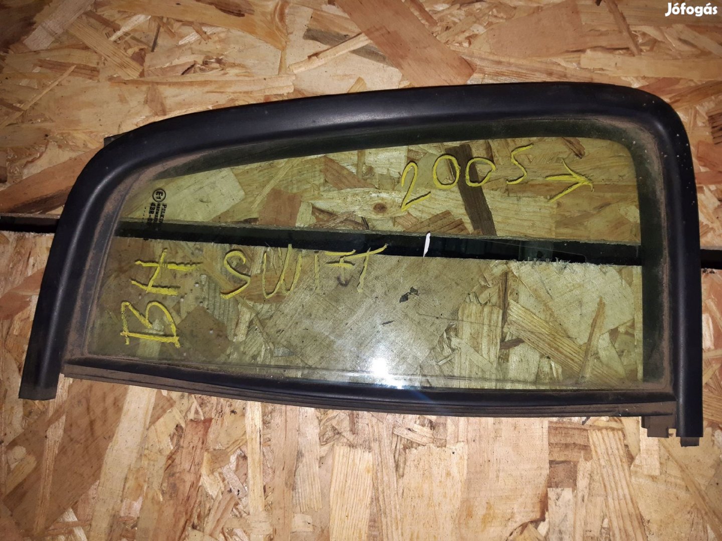 Suzuki Swift III 04-10 Bal Hátsó Fix Ablaküveg