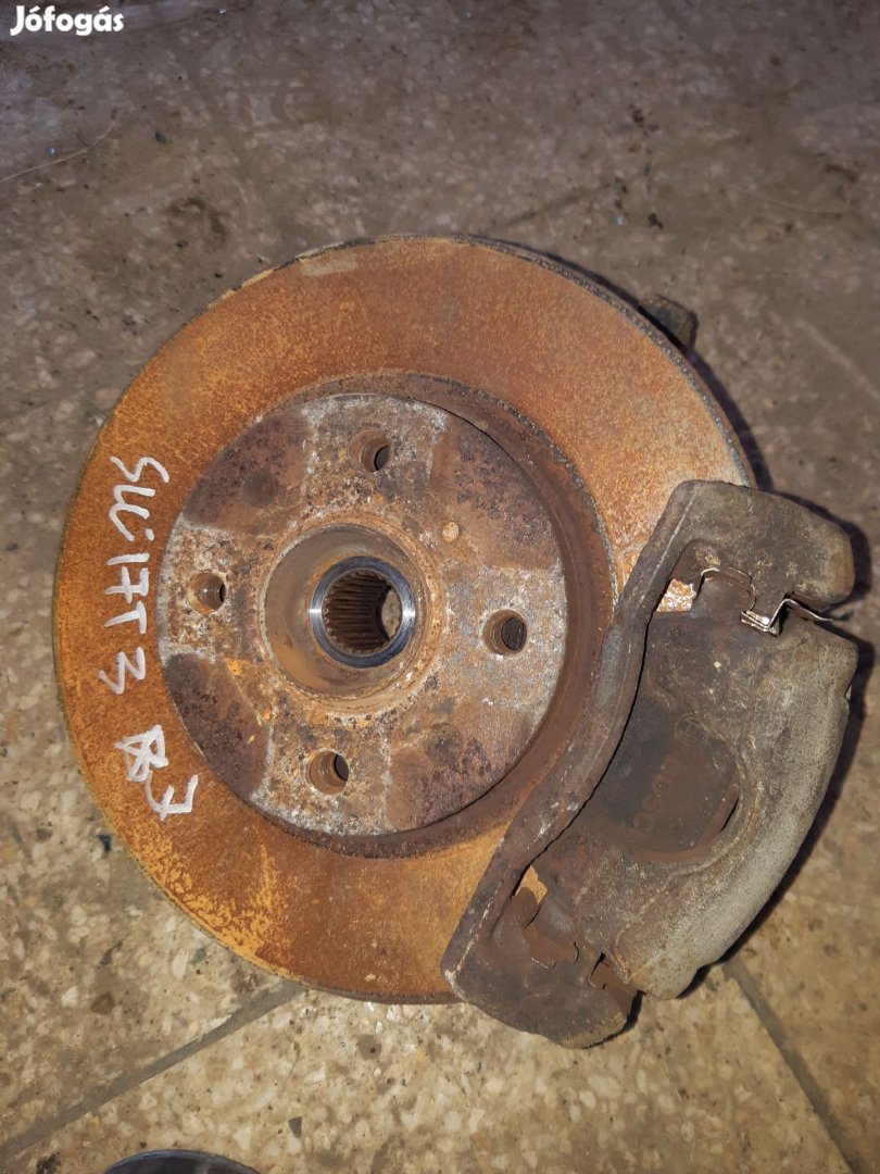 Suzuki Swift III 04-10 Jobb Első Csonkállvány Kerékaggyal