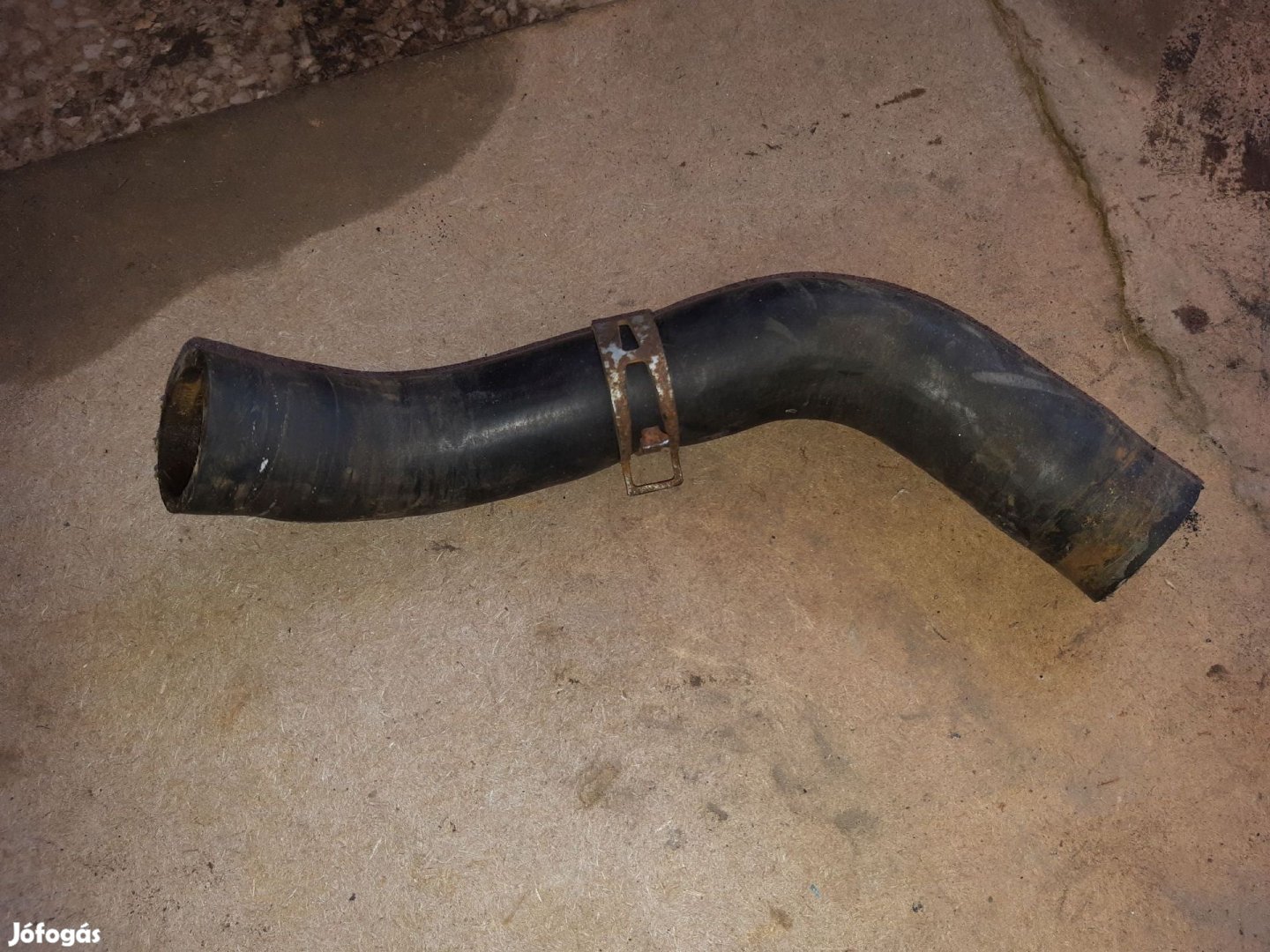 Suzuki Swift III 04-10 Vízcső