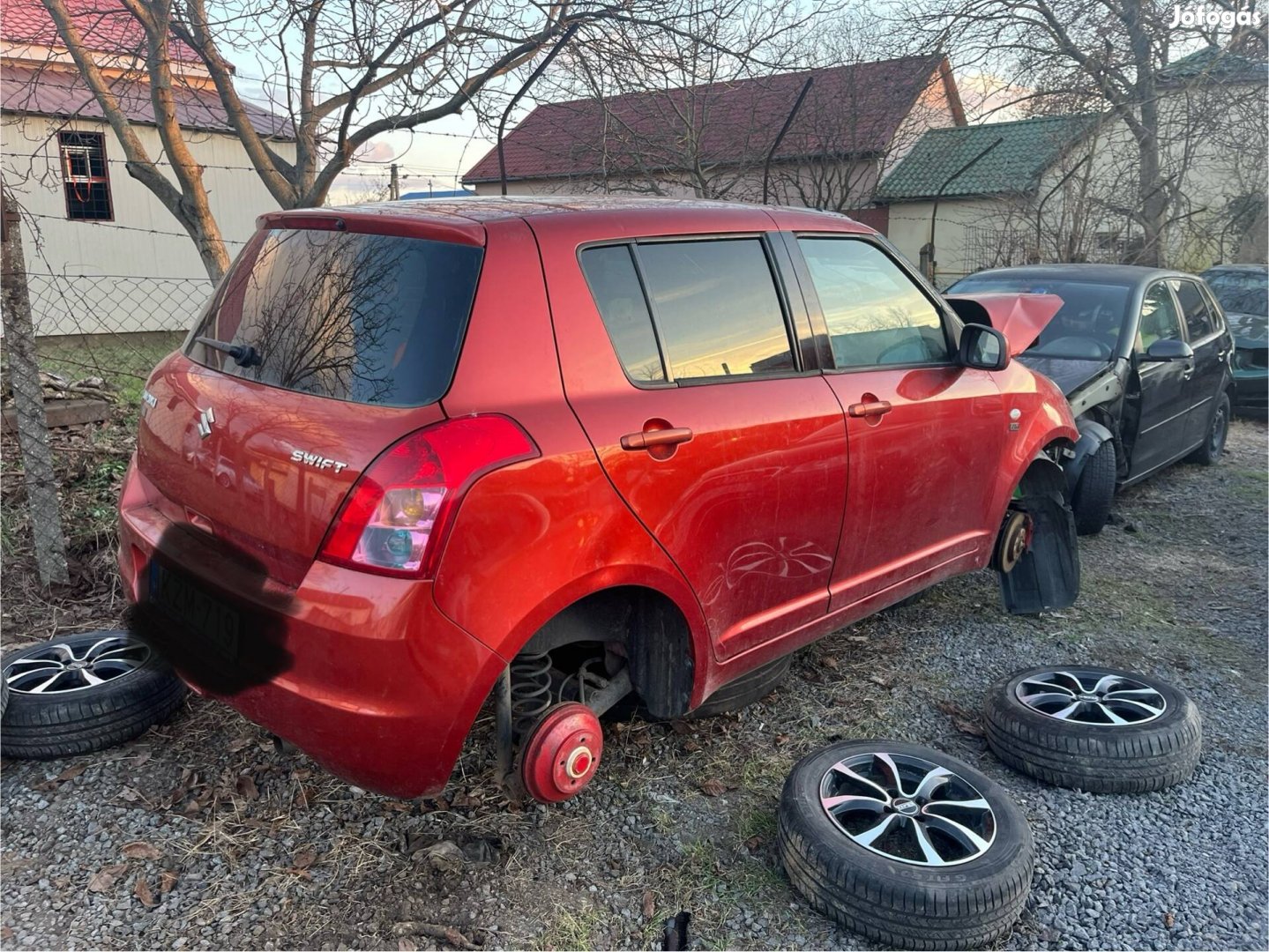 Suzuki Swift III 1.3b alkatrészek