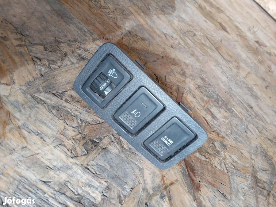 Suzuki Swift III 2004-2010 Hátsó Ködlámpa Kapcsoló