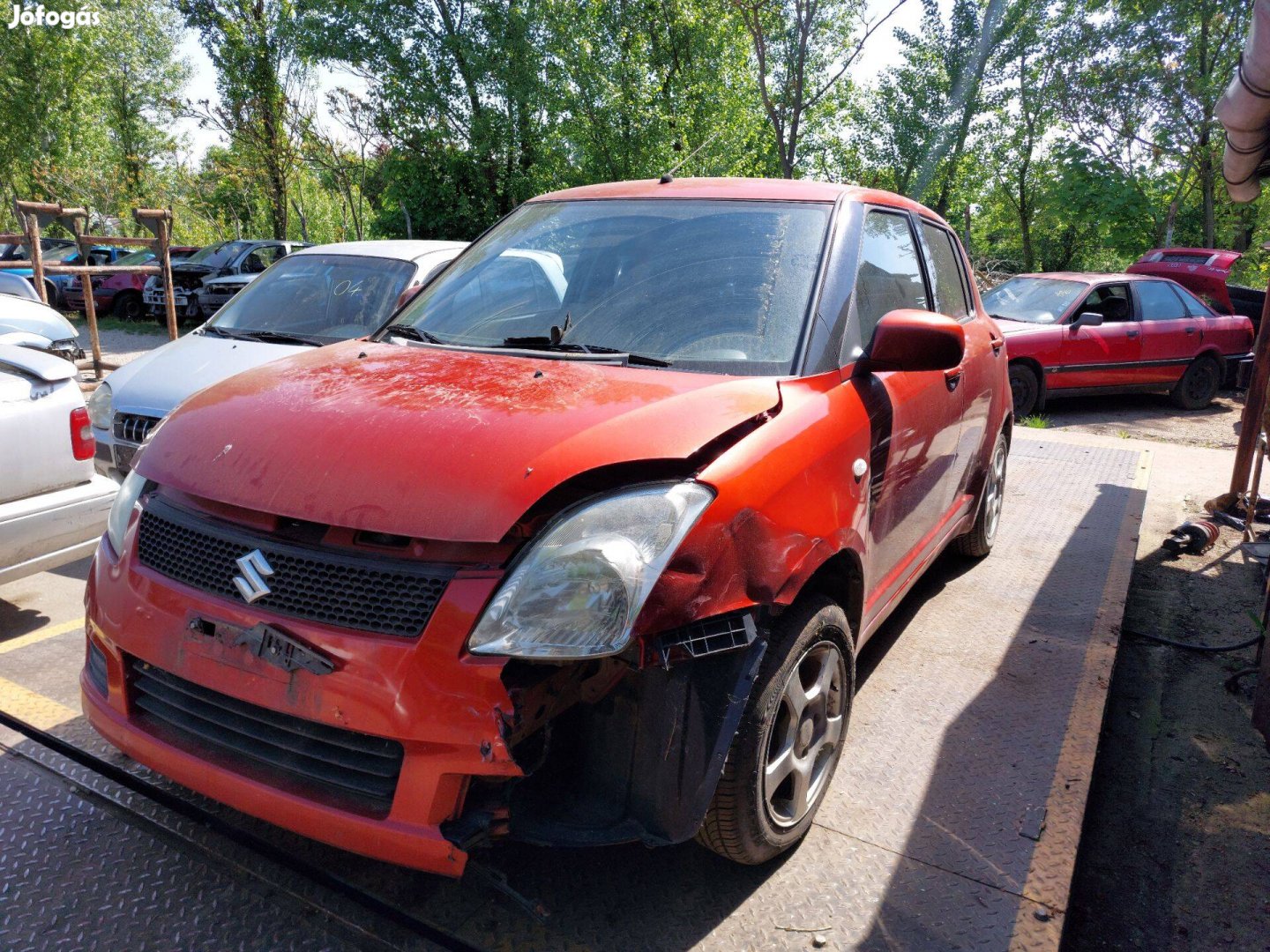 Suzuki Swift III karosszéria elemei gömb