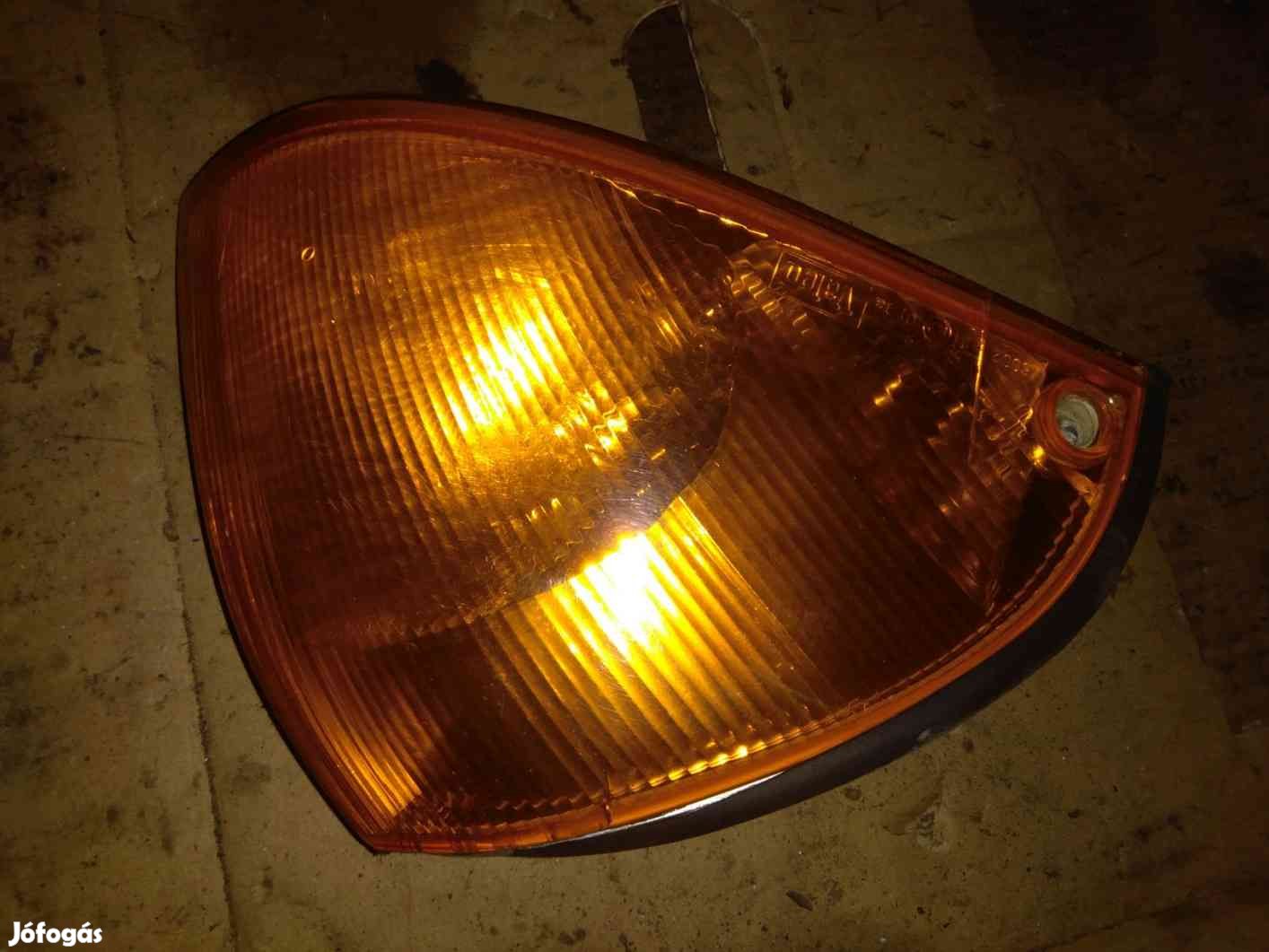 Suzuki Swift II 92-03 Jobb Első Index Irányjelző