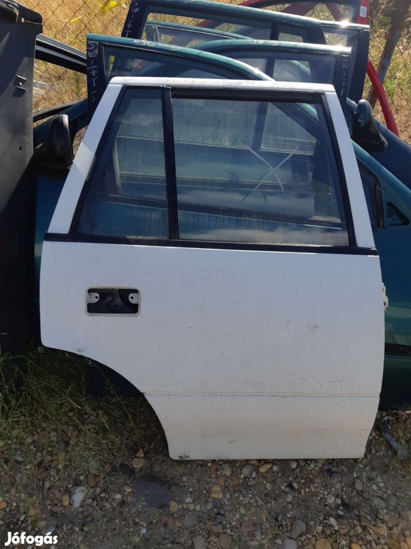 Suzuki Swift II 92-03 Jobb Hátsó Ajtó