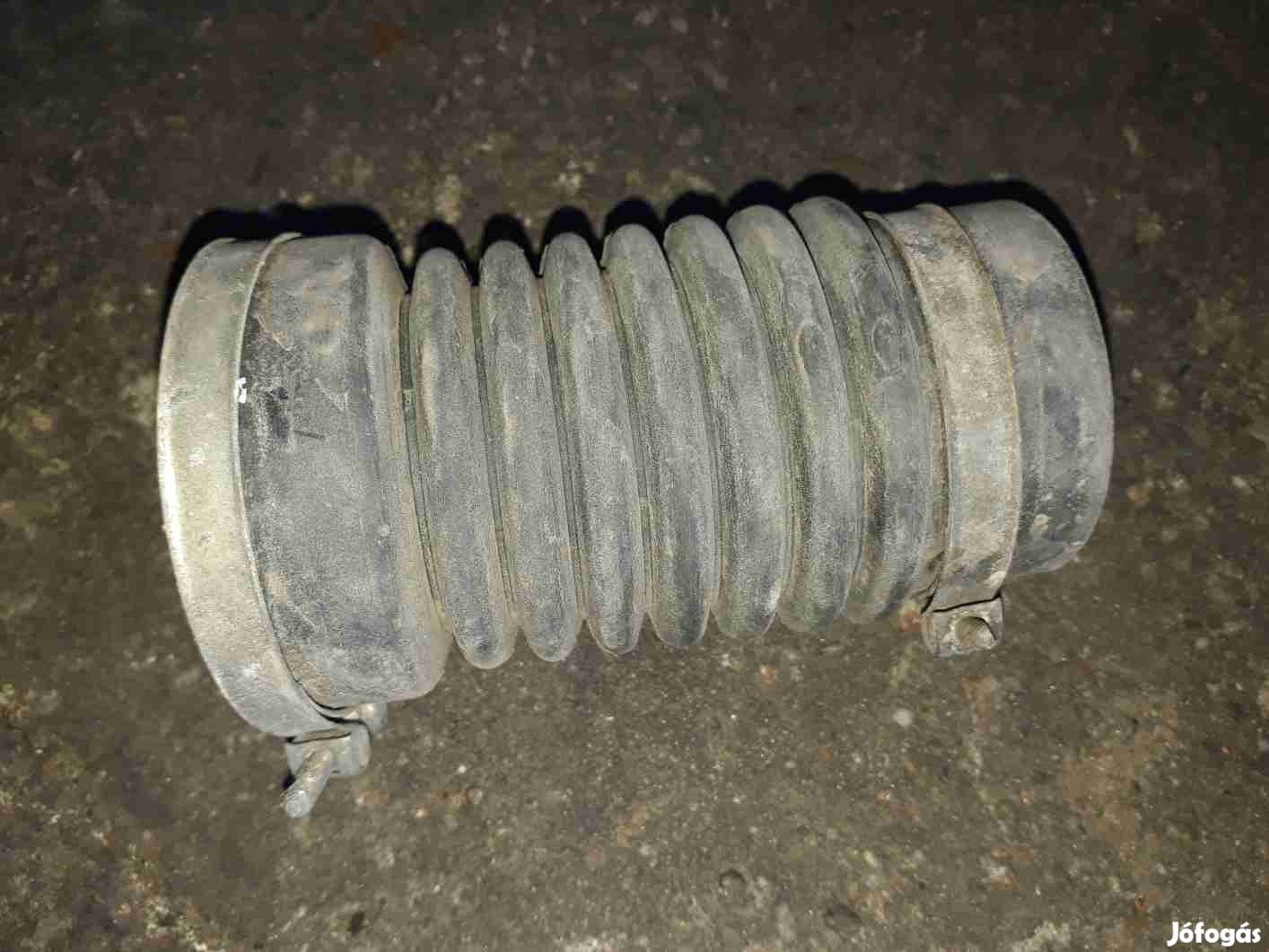 Suzuki Swift II 92-03 Levegőcső