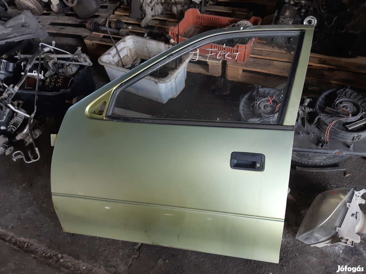 Suzuki Swift II 92-96 Bal Első Ajtó