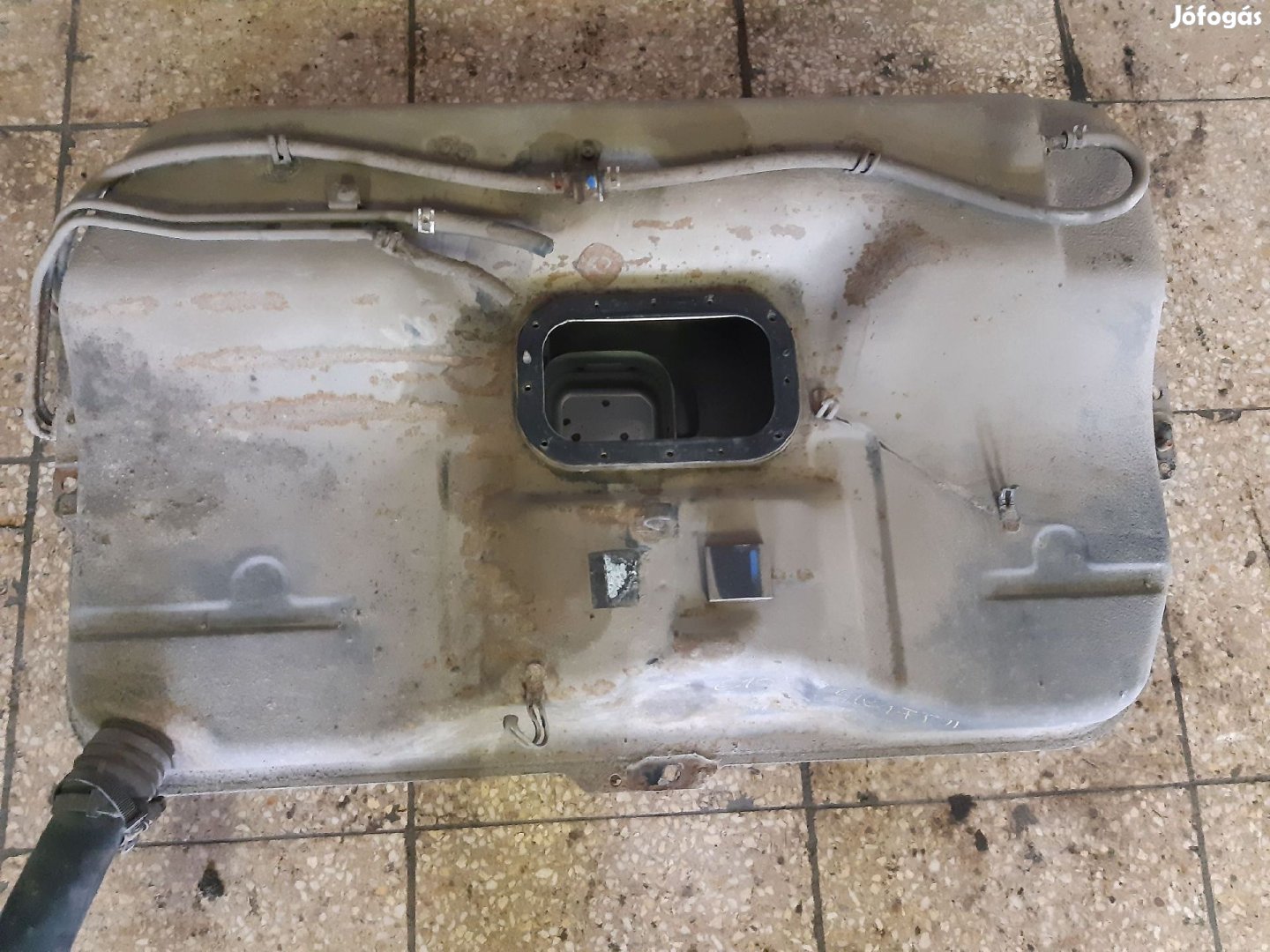 Suzuki Swift II 96-03 Üzemanyag Tank