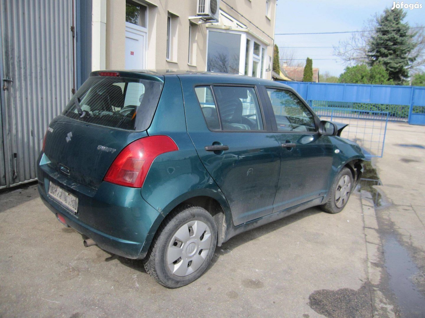 Suzuki Swift II bontott alkatrészek eladók