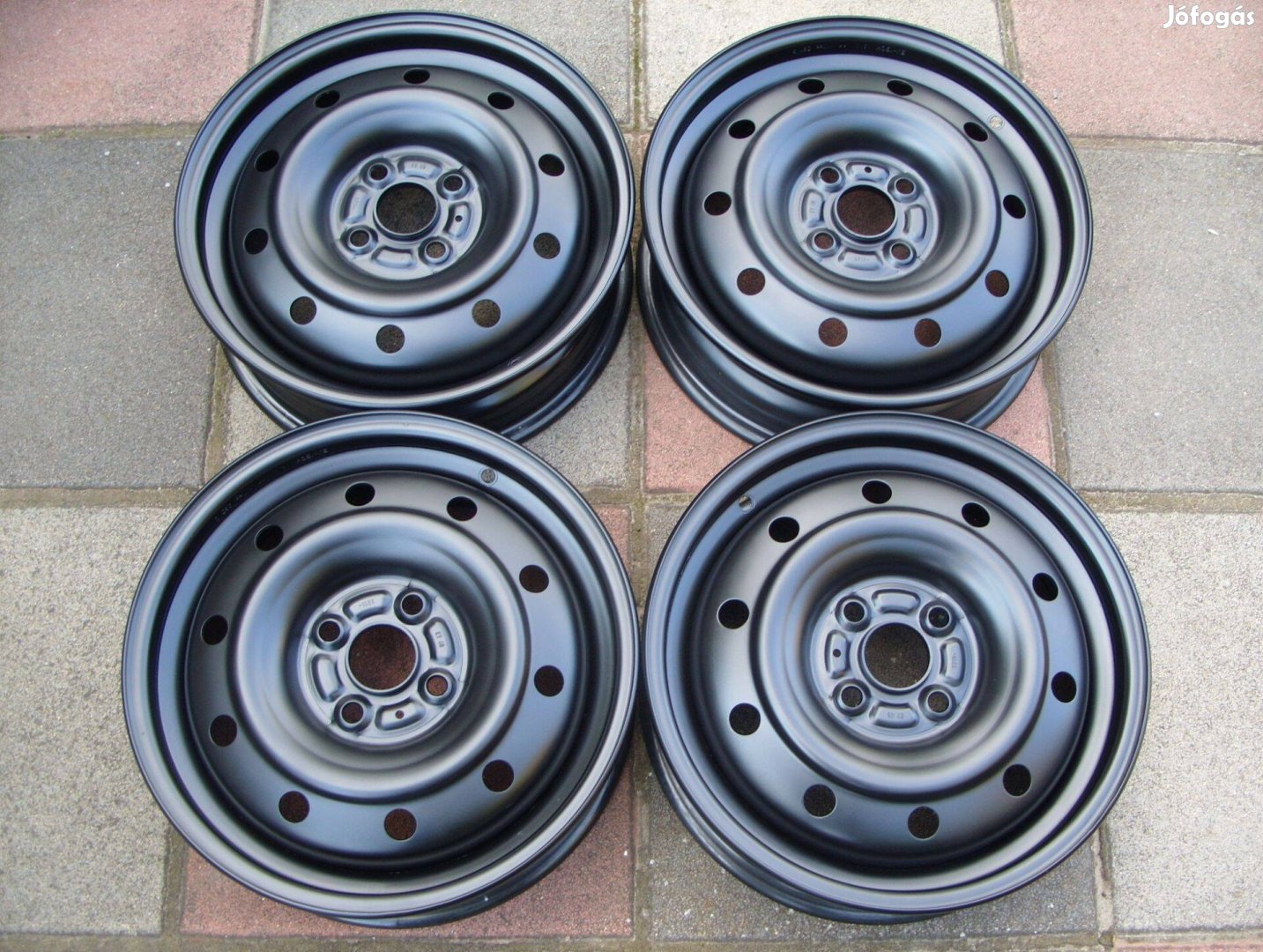 Suzuki Swift Ignis Baleno felni acélfelni 15"