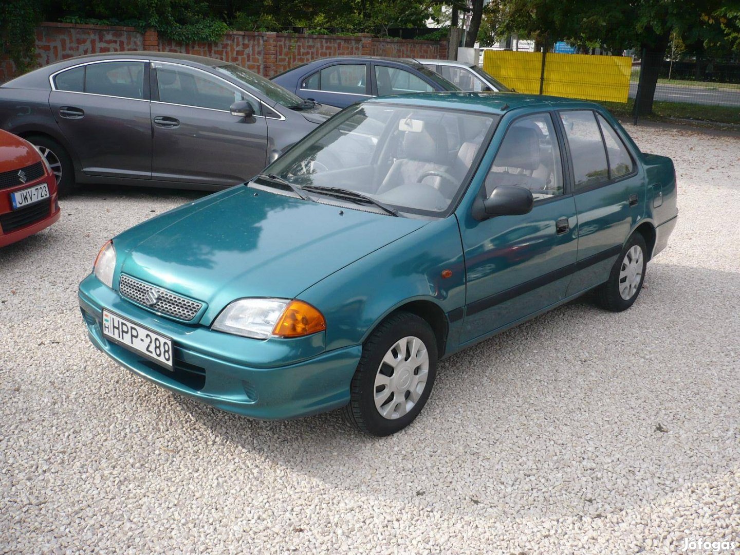 Suzuki Swift Sedan 1.3 GC