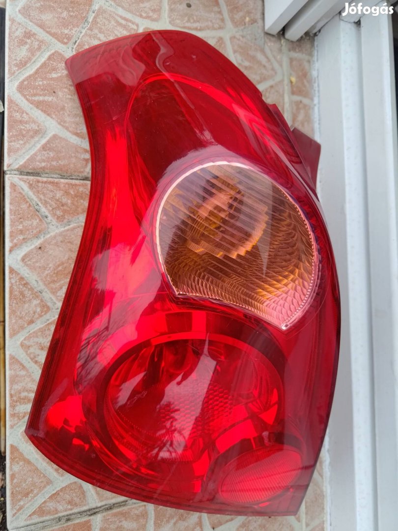 Suzuki Swift Sport hátsó lámpa 