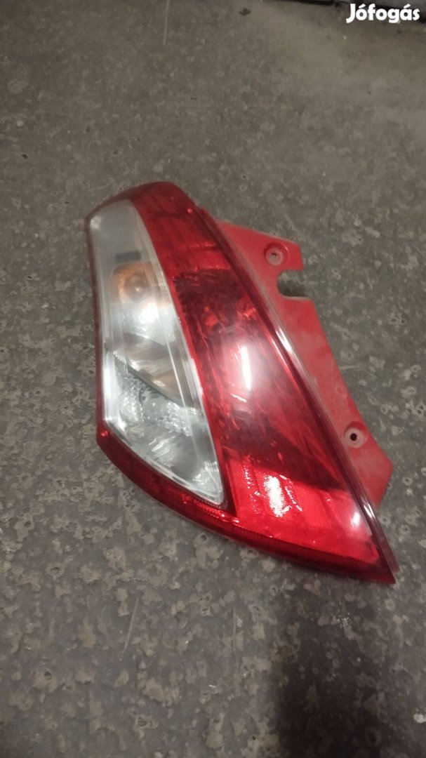 Suzuki Swift (2010-2016) bal hátsó lámpa