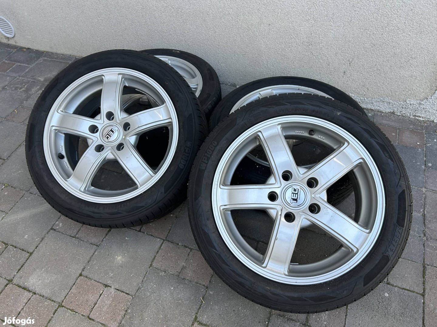 Suzuki Swift  Aulfelni 195/50 R16 téli gumival