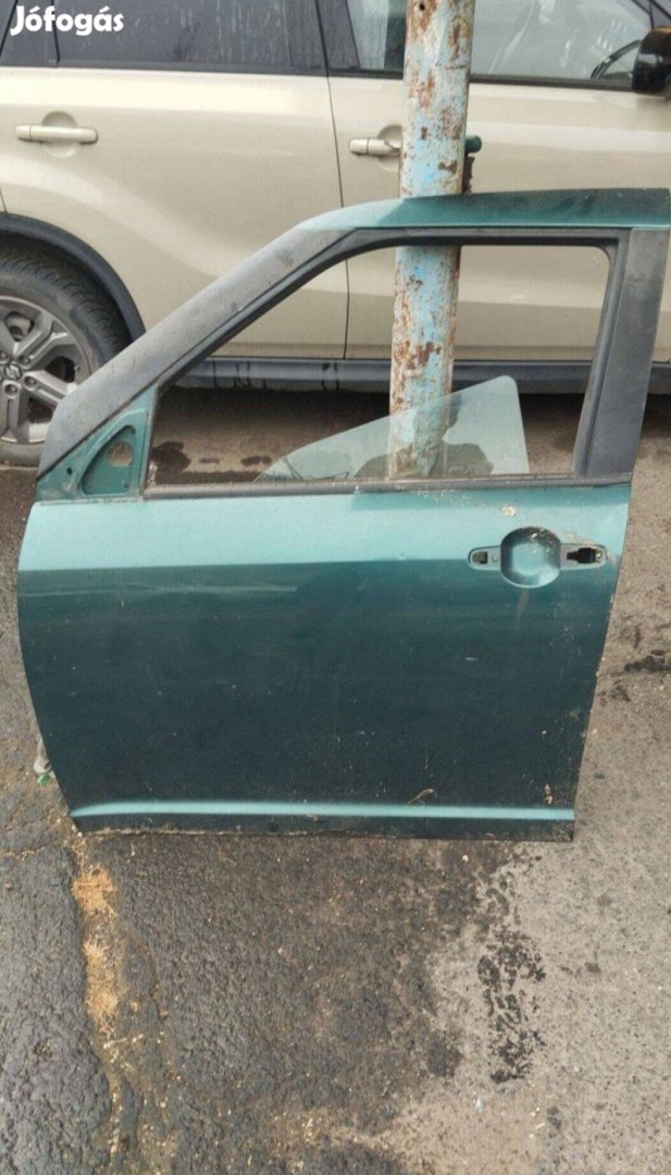 Suzuki Swift bal első ajtó