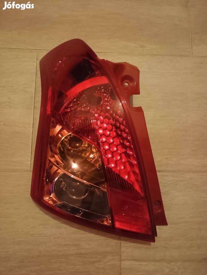 Suzuki Swift bal hátsó lámpa 2008-2010