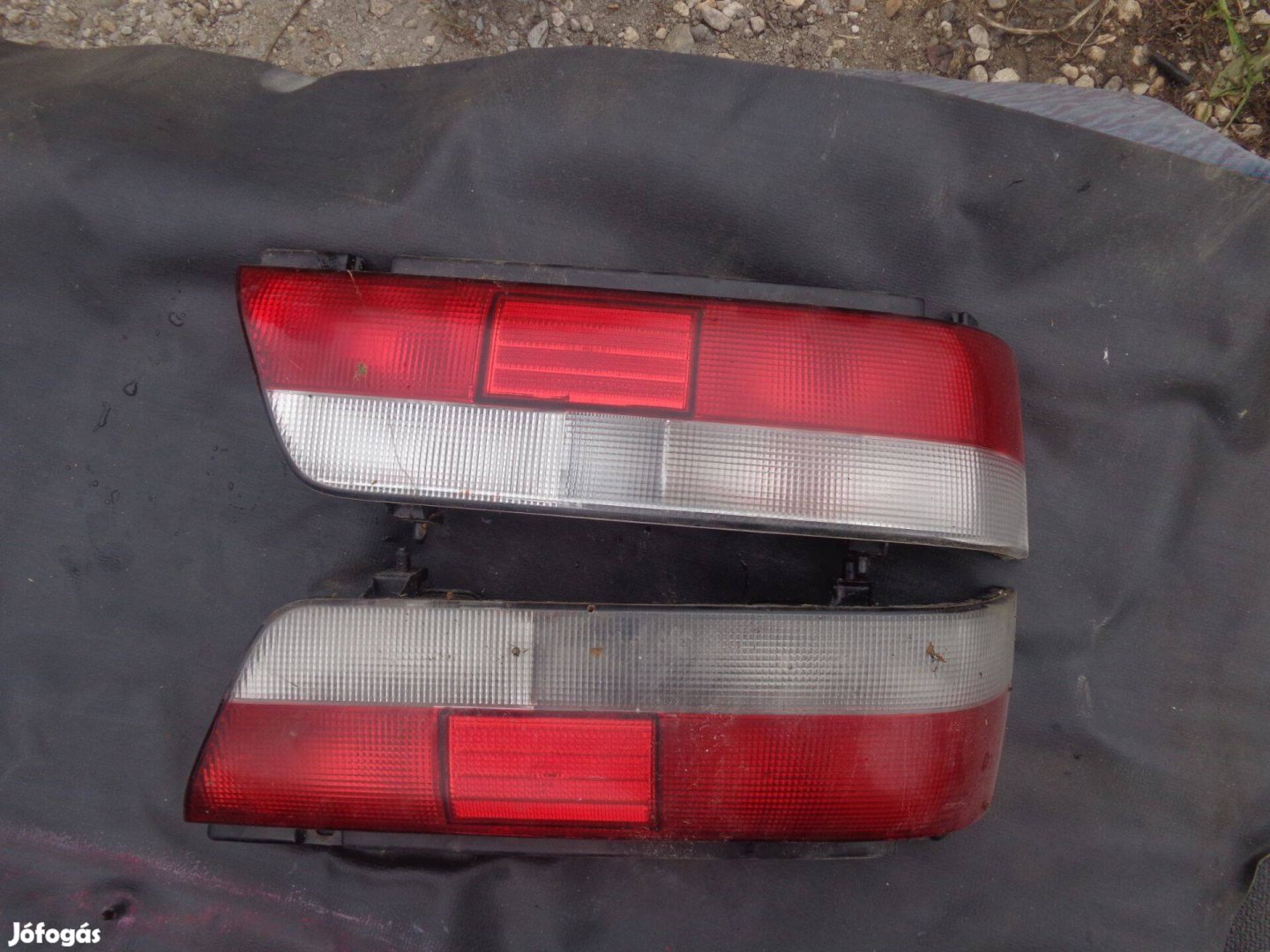 Suzuki Swift bal hátsó lámpa