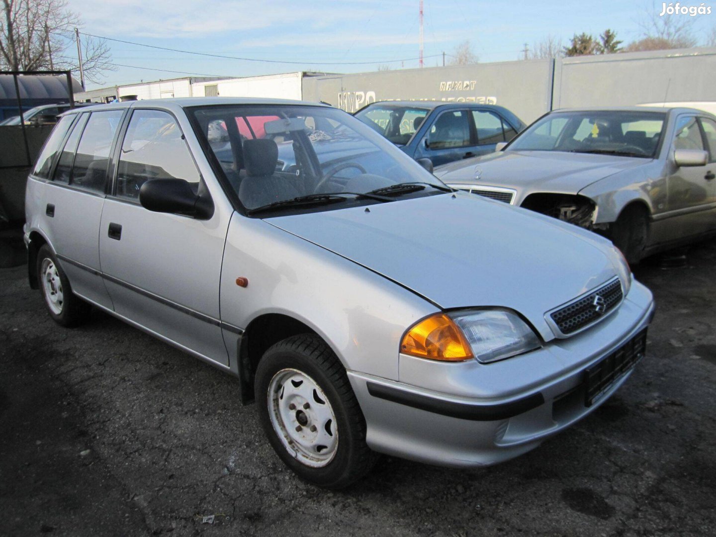 Suzuki Swift bontott alkatrészek