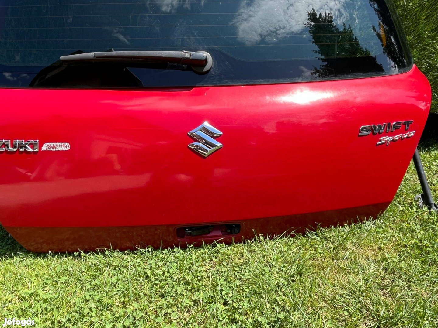 Suzuki Swift csomagtérajtó