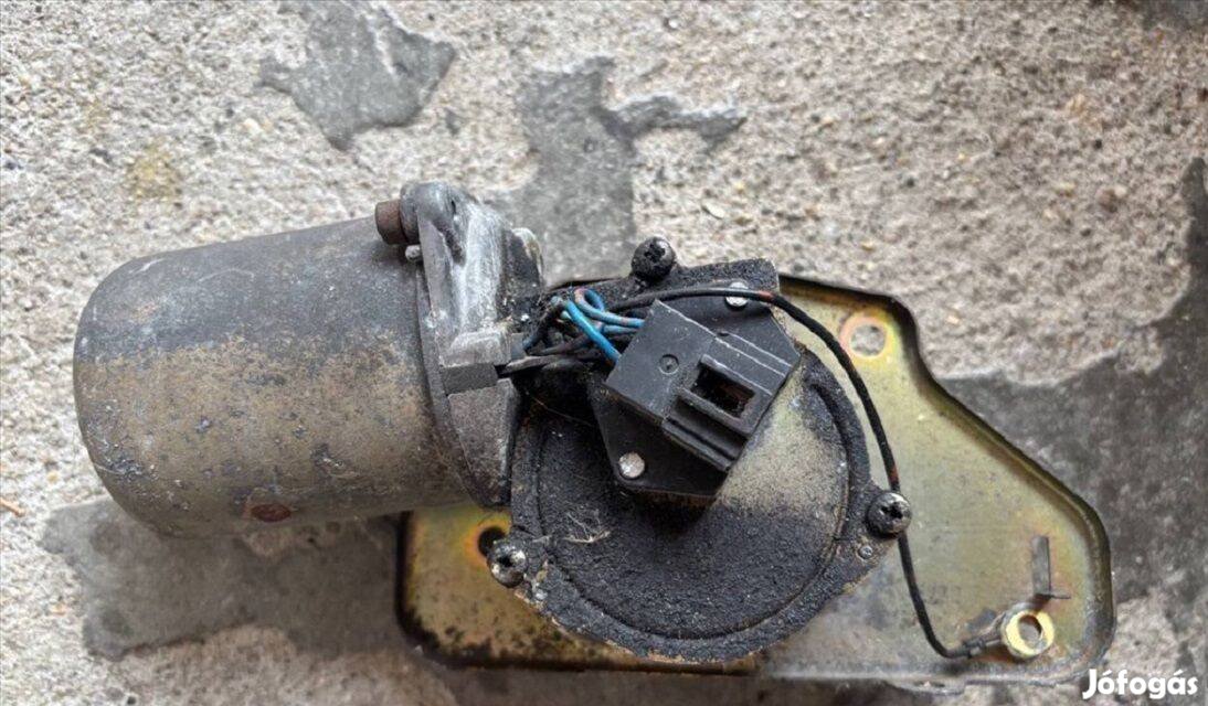 Suzuki Swift első ablaktörlő motor