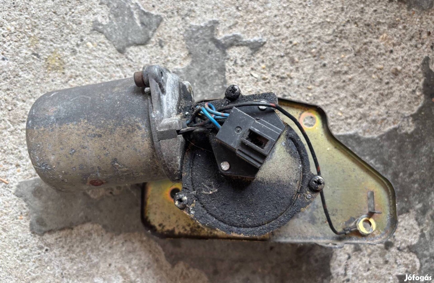 Suzuki Swift első ablaktörlő motor