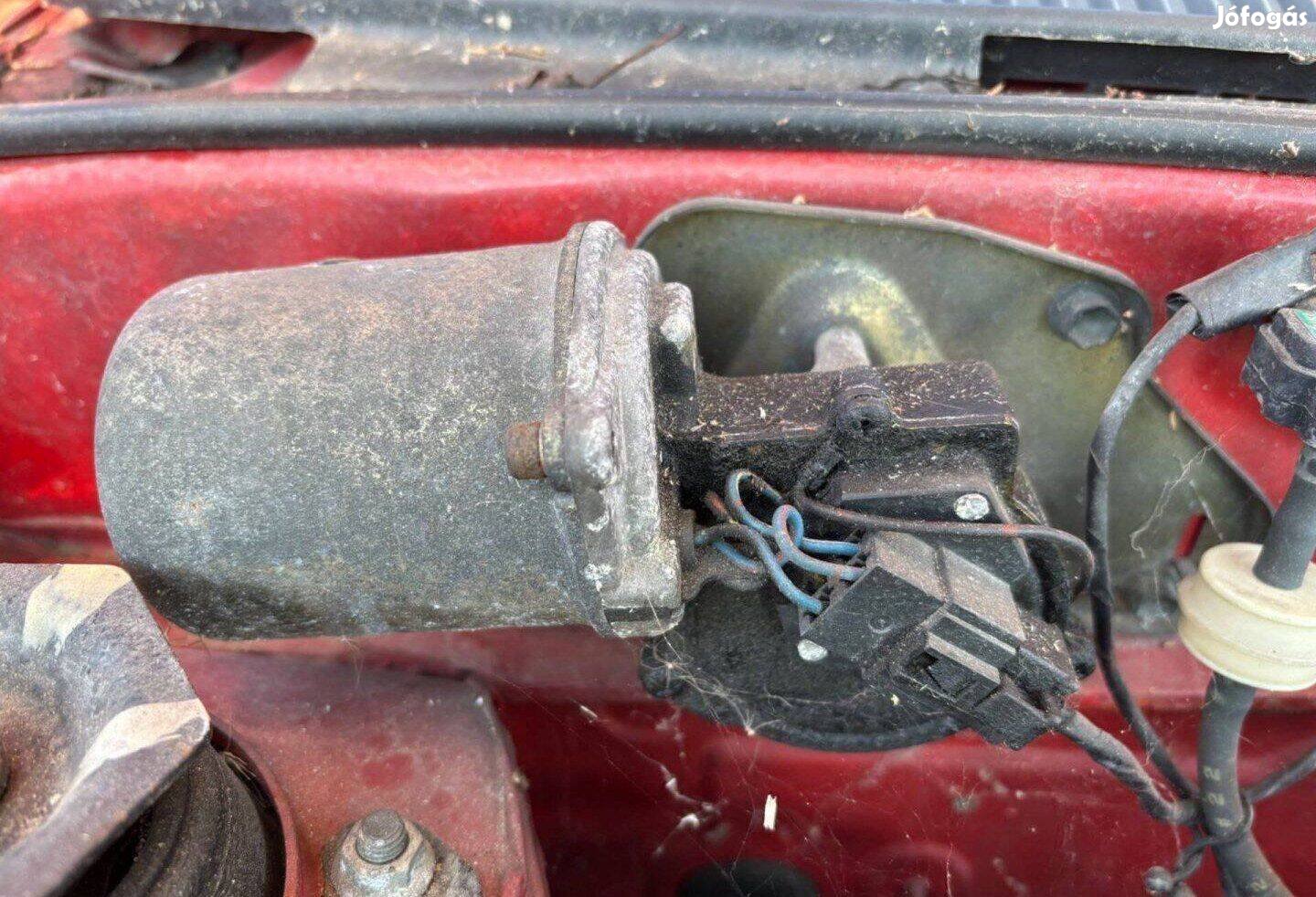 Suzuki Swift első ablaktörlő motor