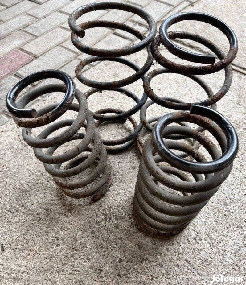 Suzuki Swift első rugó pár