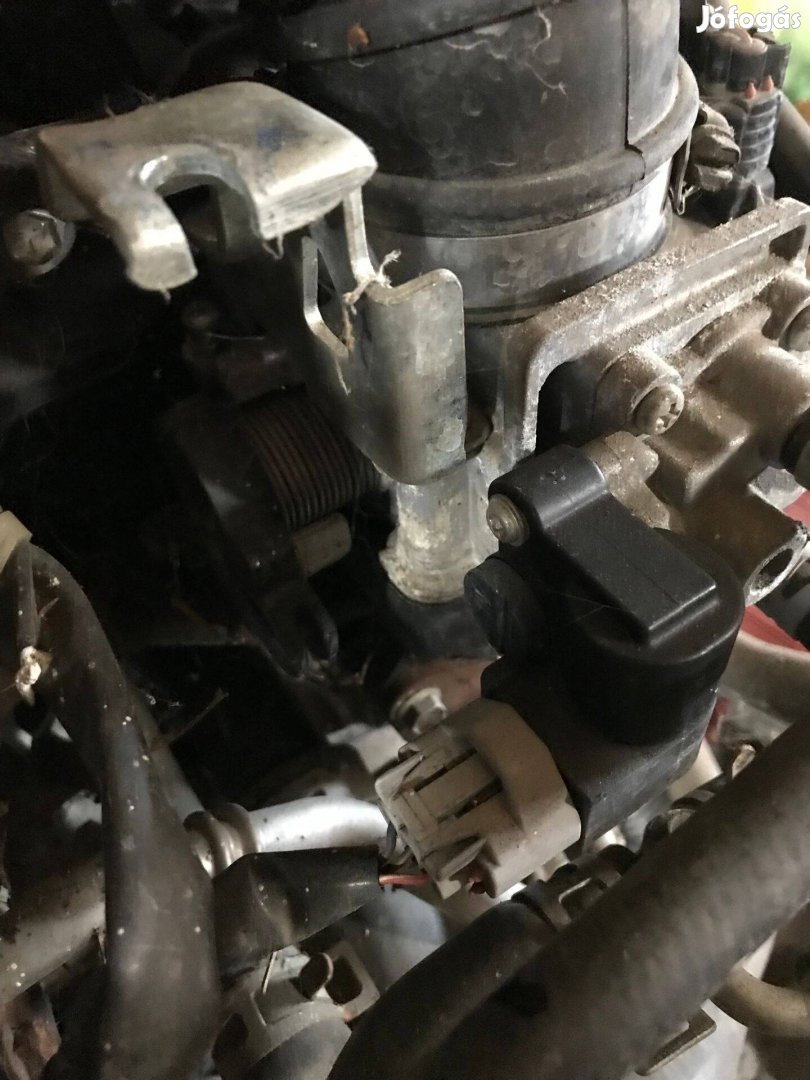 Suzuki Swift fojtószelep és alapjárati motot M13A