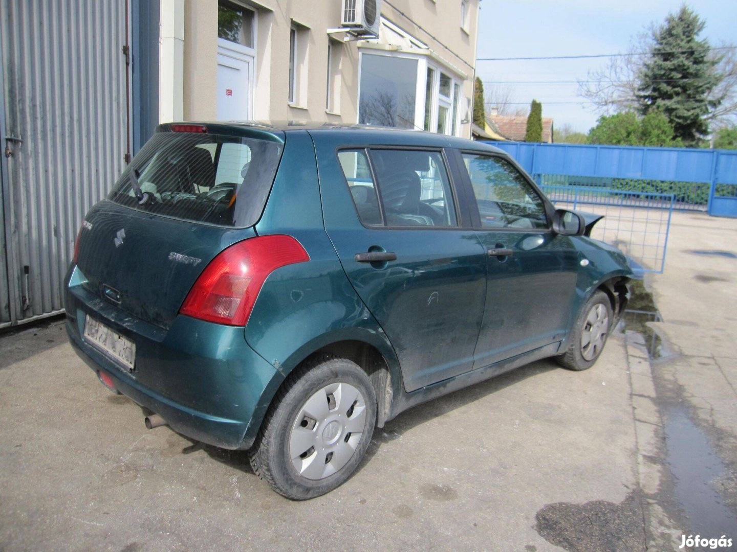 Suzuki Swift használt bontott alkatrészek eladók