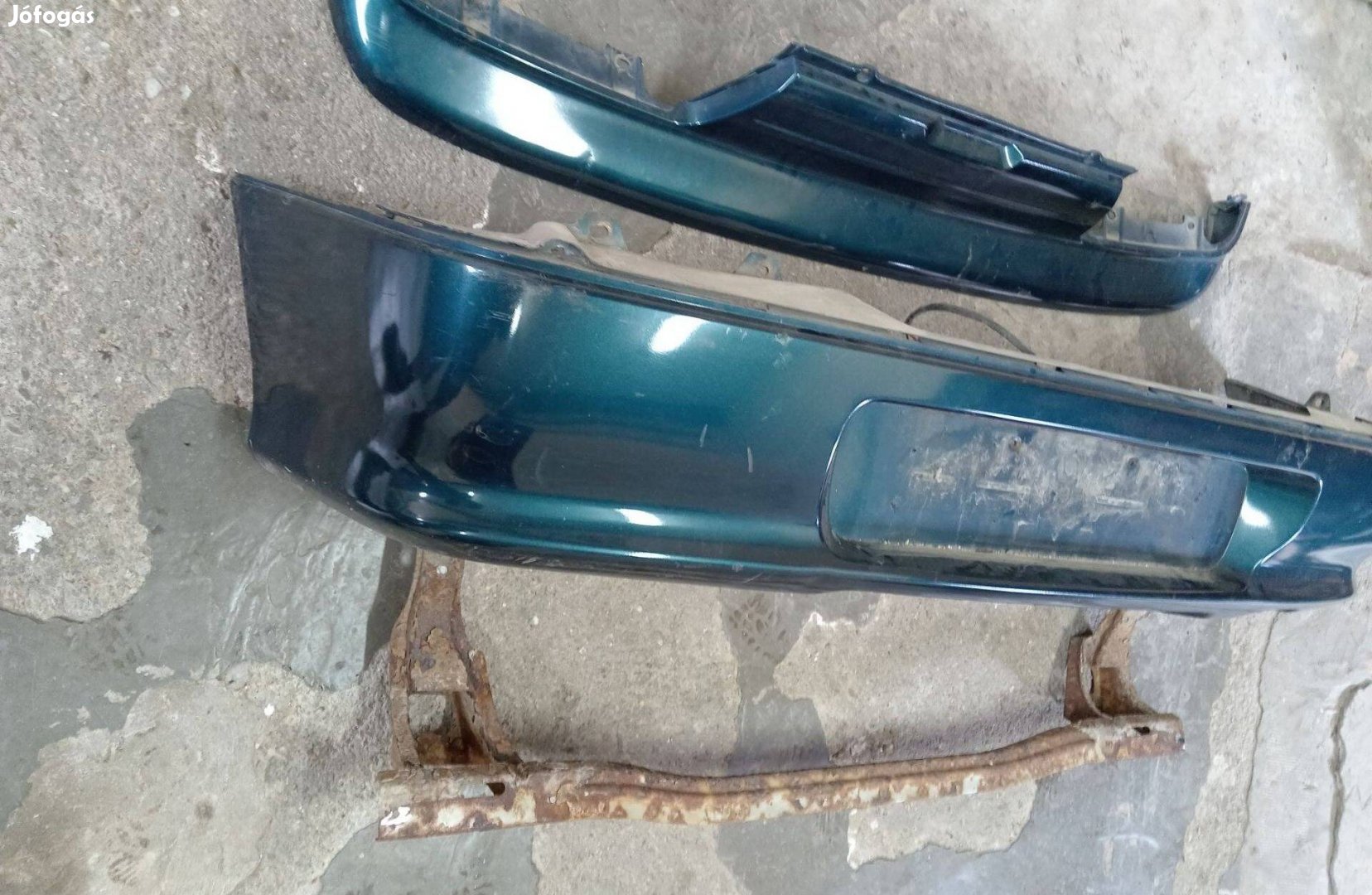 Suzuki Swift hátsó lőkháritó,olcsón eladó