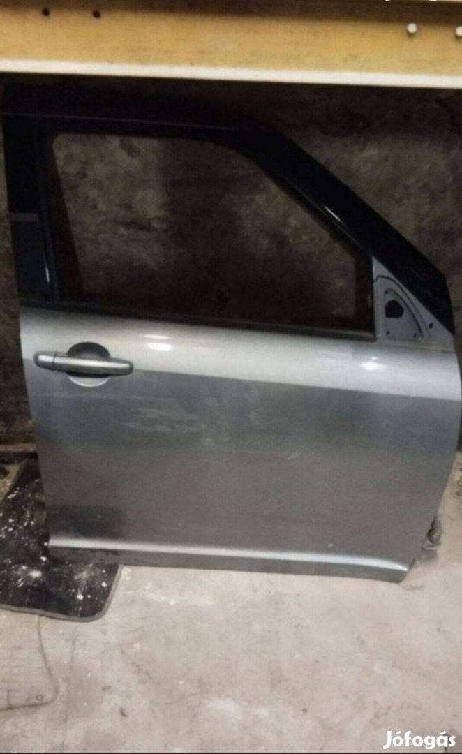 Suzuki Swift jobb első ajtó