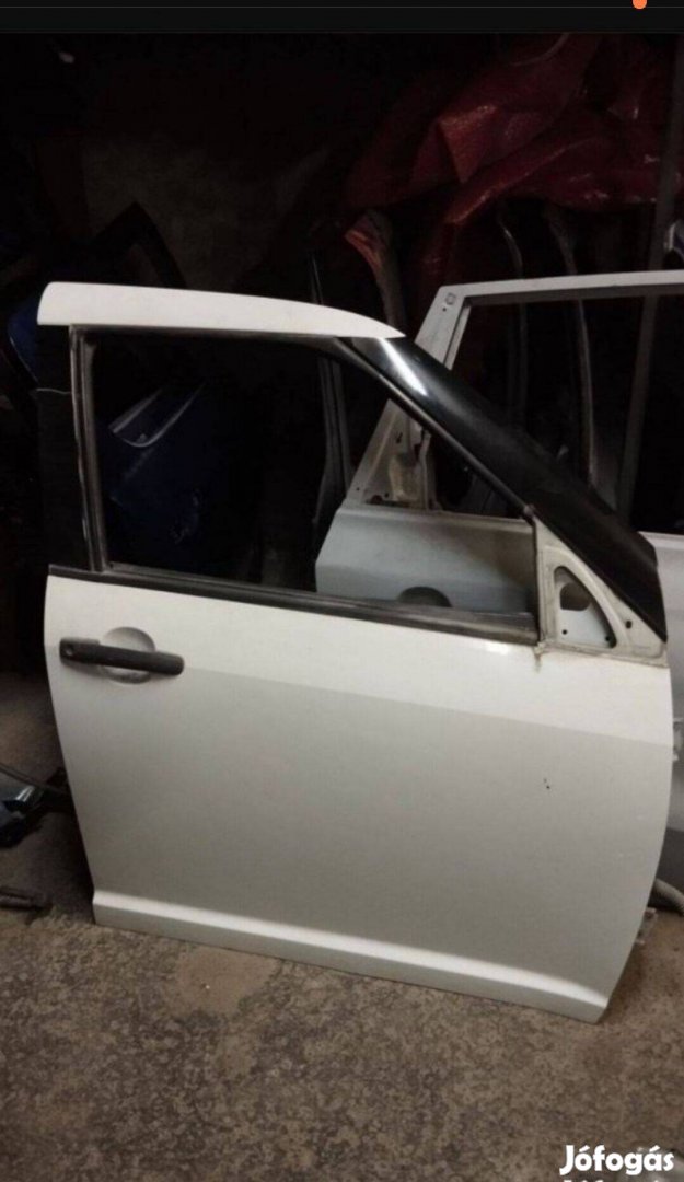 Suzuki Swift jobb első ajtó