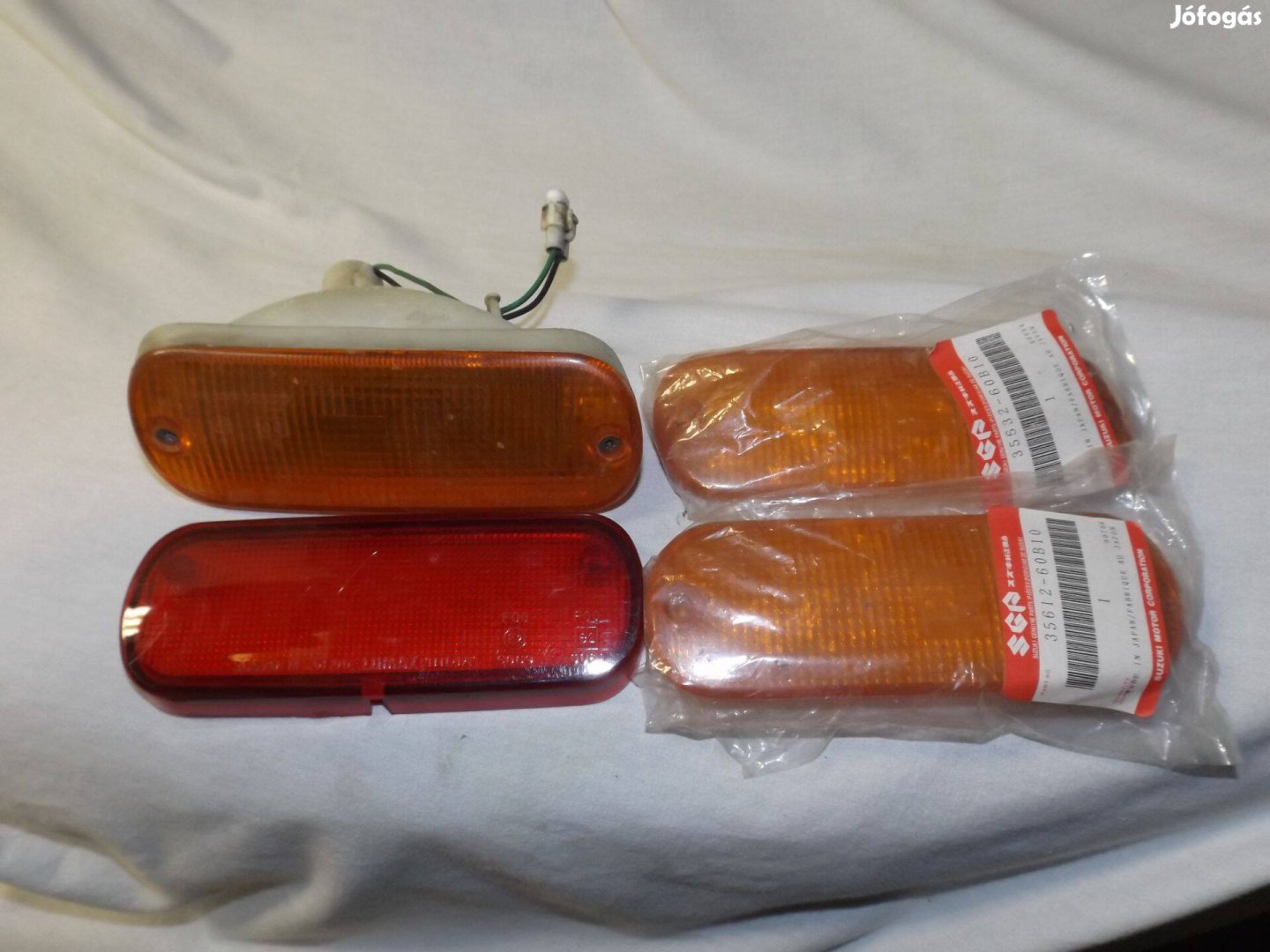 Suzuki Swift jobb első index, indexbúrák és hátsó ködlámpa búra