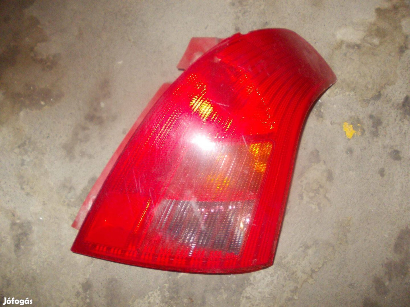 Suzuki Swift jobb hátsó lámpa 2005-2007