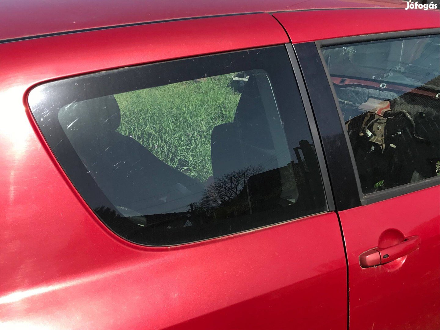 Suzuki Swift jobb oldalüveg eladó 3 ajtóshoz